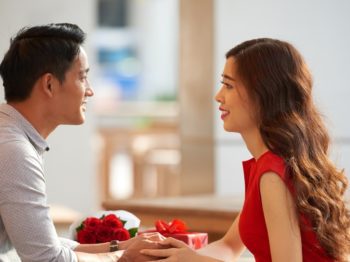 Dating Service in Thailand: Tips for Dating Thai Girls & Guys